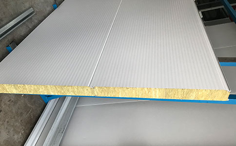 橫裝夾芯板在安裝過程中需要注意哪些細節？